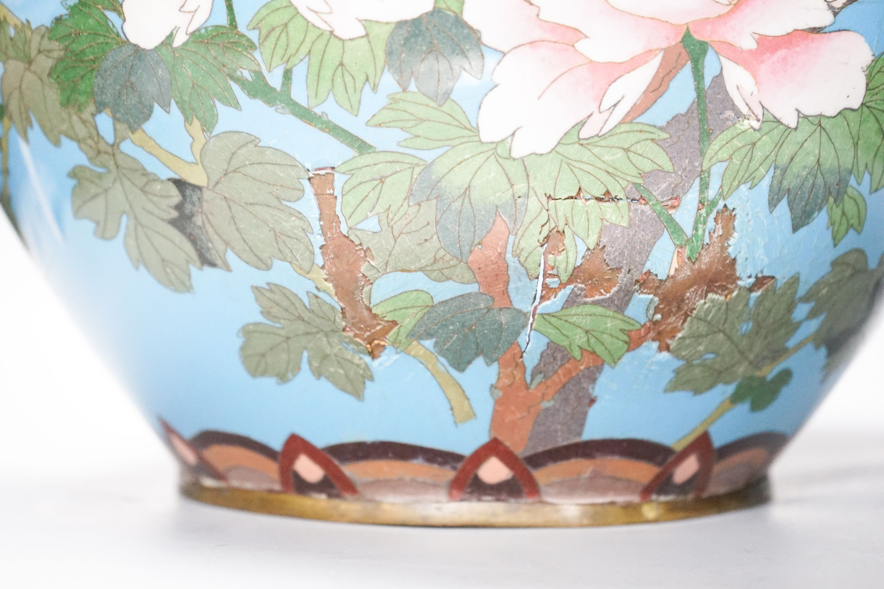 Assorted Japanese items, cloisonné enamel jardiniere etc. 27cm